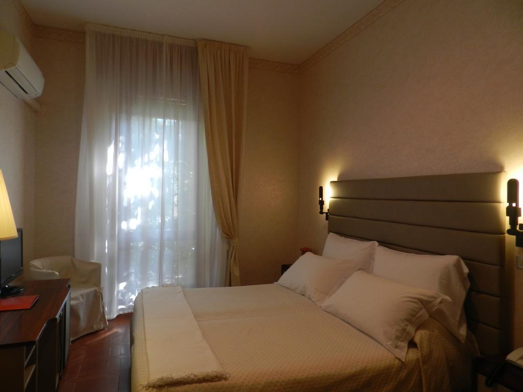 Park Hotel Albisola Superiore Kamer foto