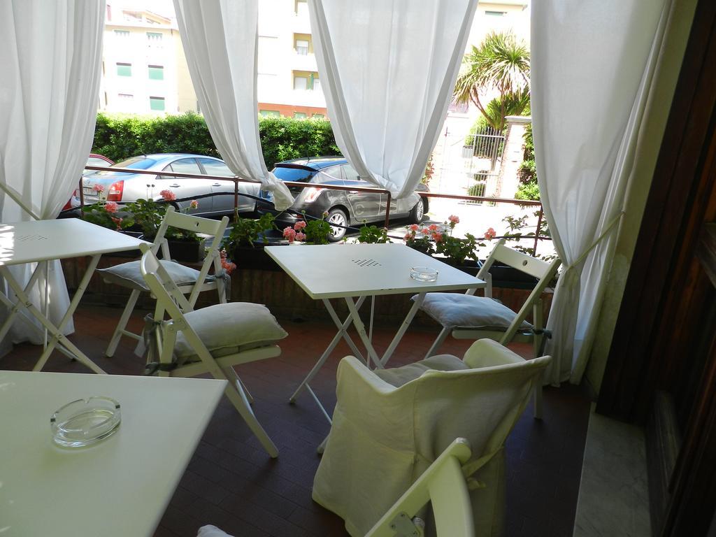 Park Hotel Albisola Superiore Buitenkant foto